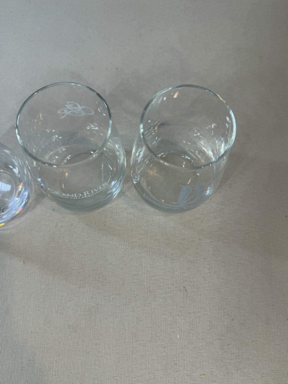 Grand Traverse Debonne GRV Etched Stemless Wine Glasses Lot 4 Tasting Tumblers