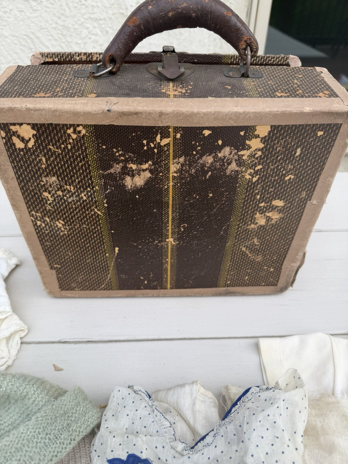 Vintage Doll Suitcase with Vintage Homemade Doll Clothes 23 Pieces