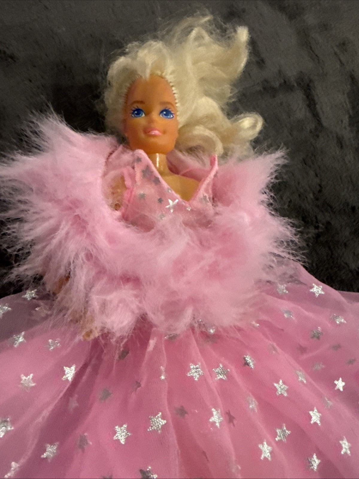 Vintage 1988 Mattel Super Star Barbie Doll Pink Star Gown Faux Fur Stole Shoes