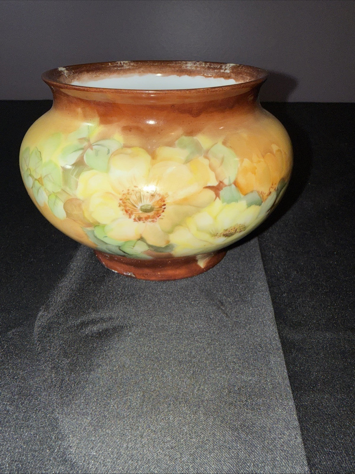 Antique Floral Austria Tobacco Humidor w/Pipe Finial on Lid 5.25x5.5