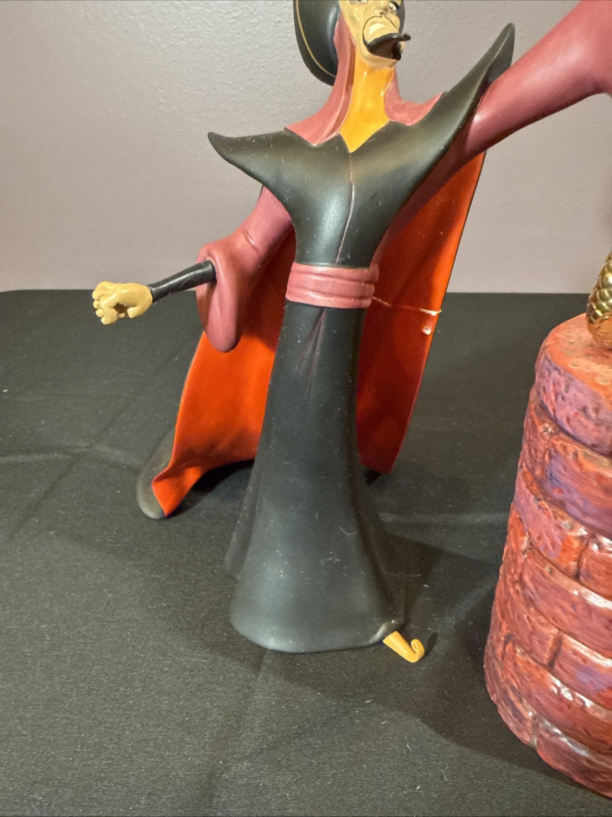 WDCC Disney Jafar Oh Mighty Evil One Figurine Aladdin Cape Damaged No COA