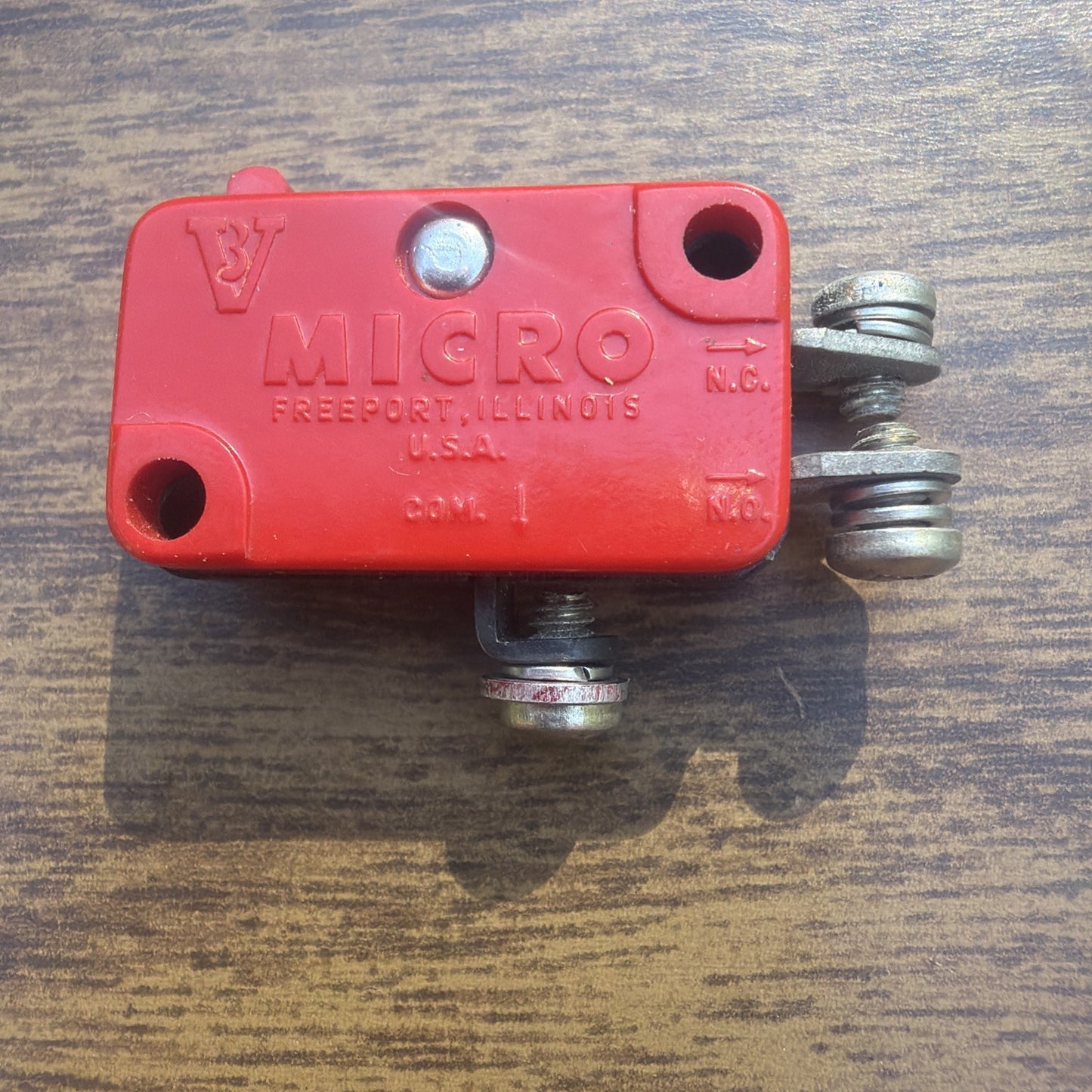 Lot Of 4 Micro Switches V3 444 V3 1 Industrial Electrical Parts
