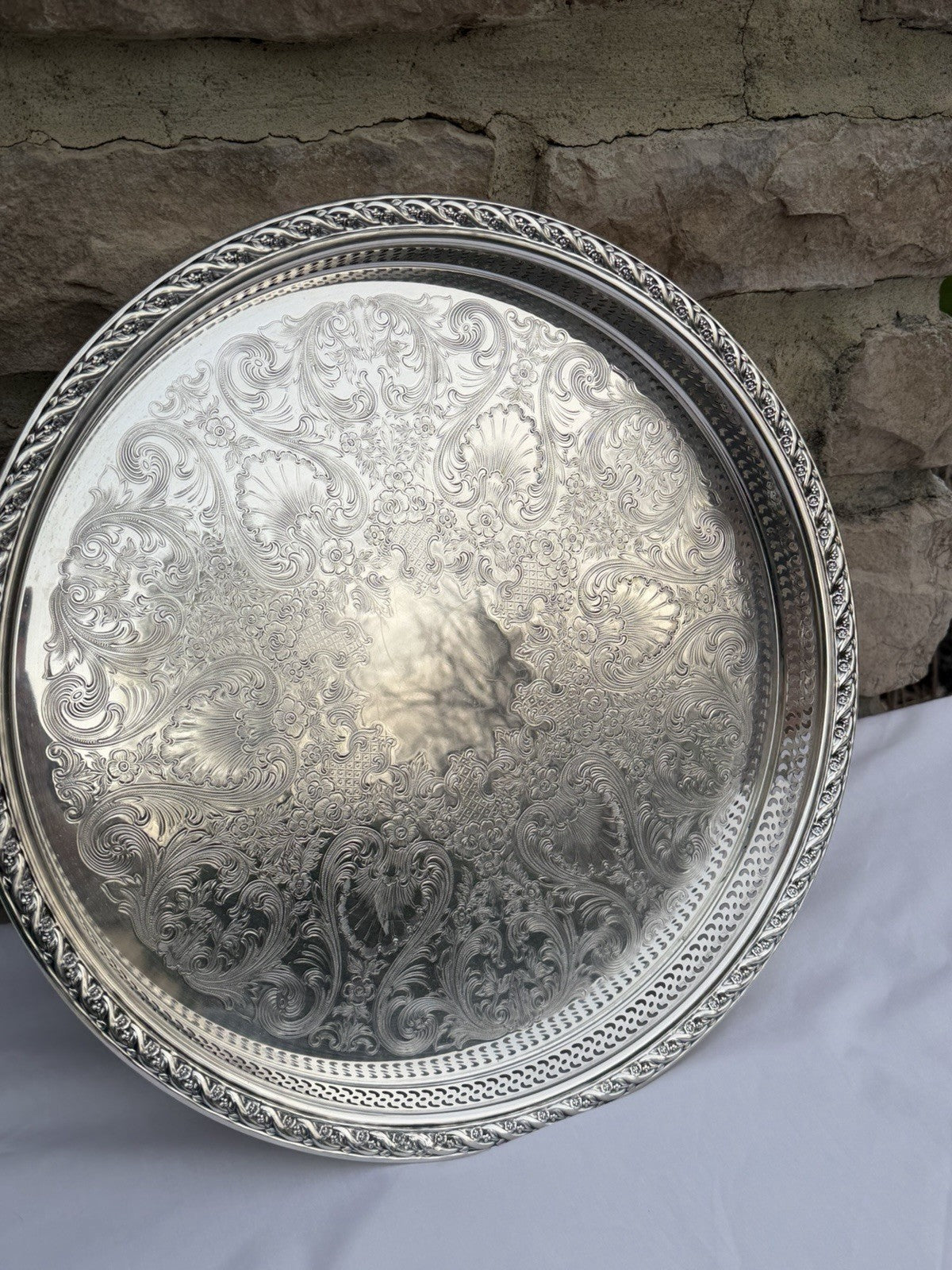 WM Rogers Son Silver Plate Platter Spring Flower Round Tray 15" + Storage Felt