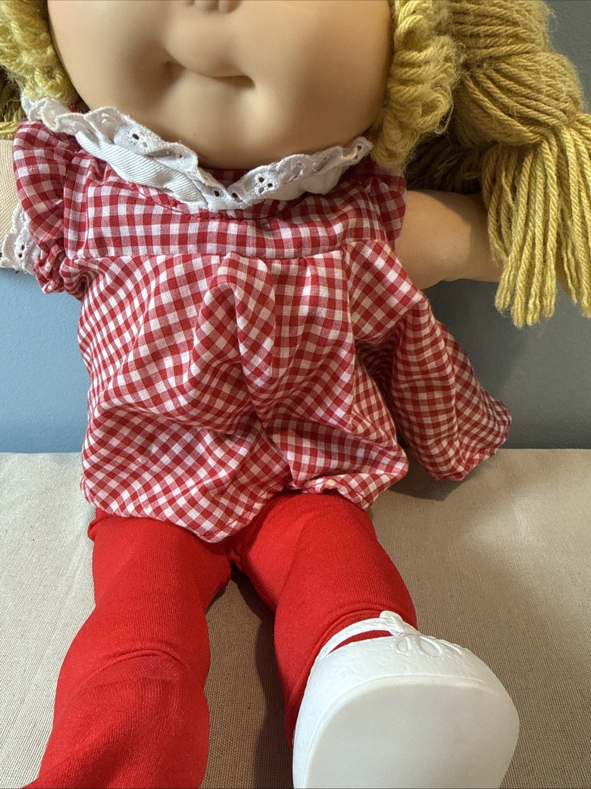 Vintage Cabbage Patch Kids Doll Dark Blonde Hair Blue Eyes Dimples Red Outfit