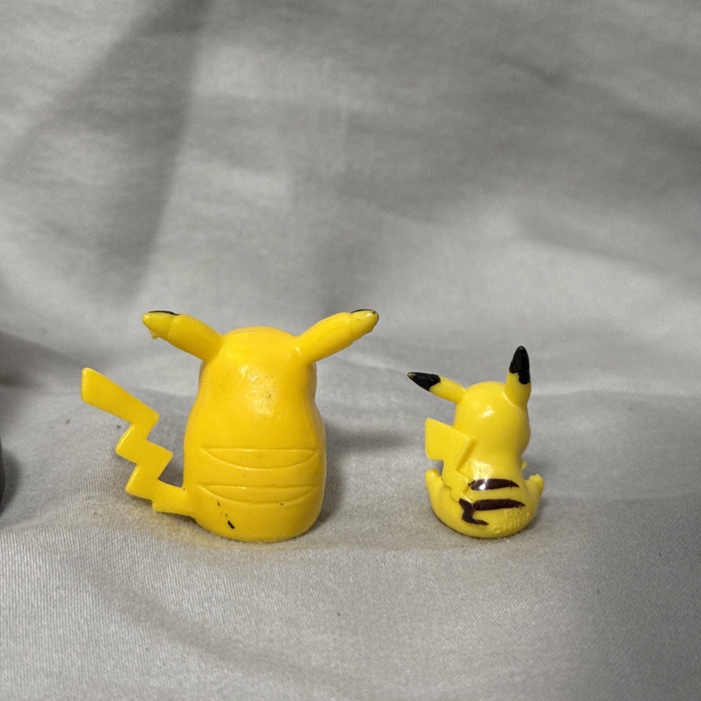 Nintendo Tomy Pokemon Pikachu Figure Lot 4 Mini Figures Collectible