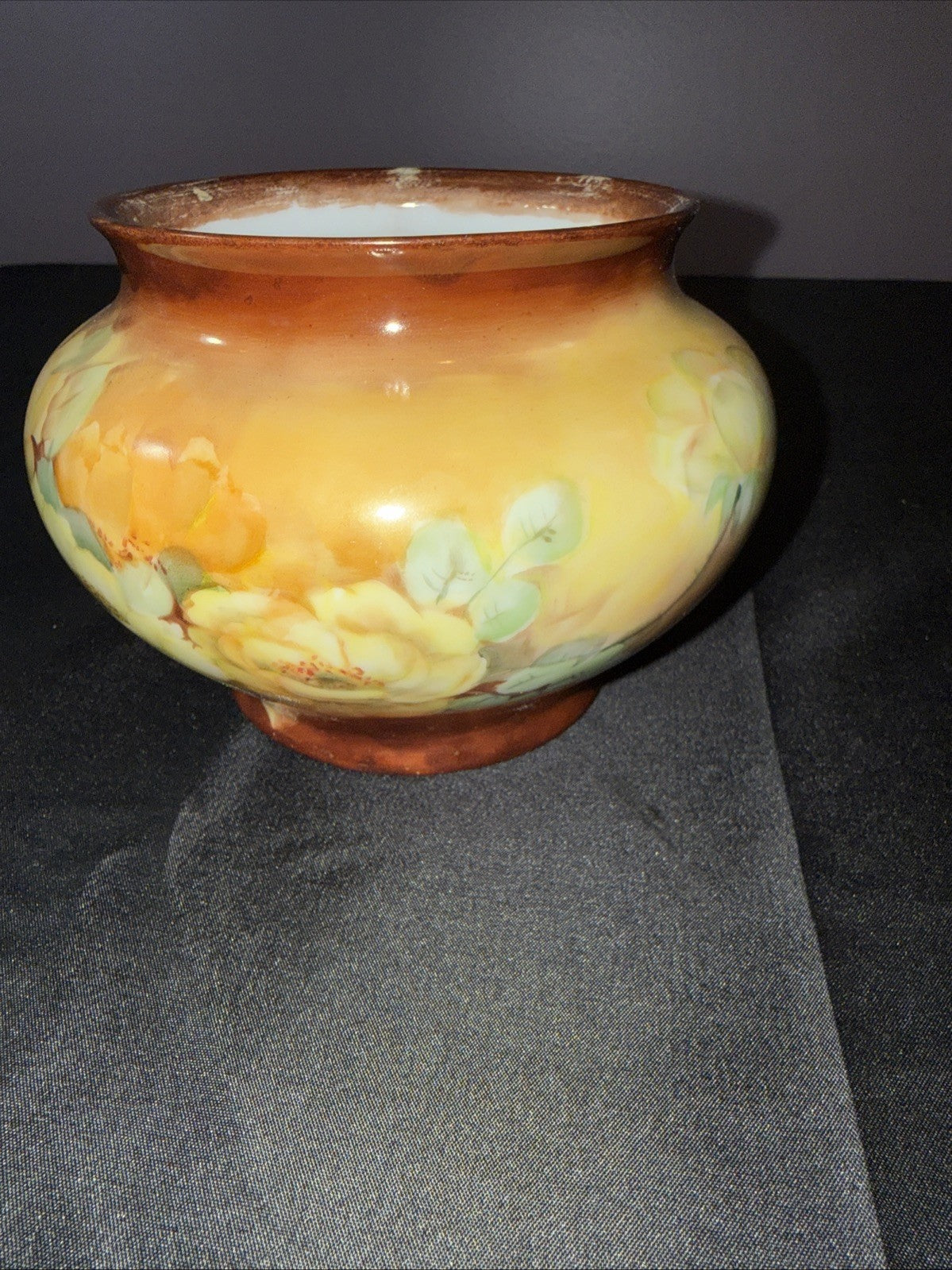 Antique Floral Austria Tobacco Humidor w/Pipe Finial on Lid 5.25x5.5