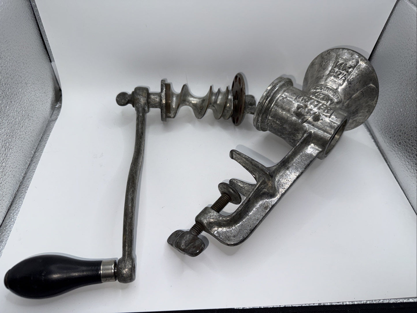Vintage E.C. Simmons Keen Kutter Cast Iron Meat Grinder Food Chopper KK21/2