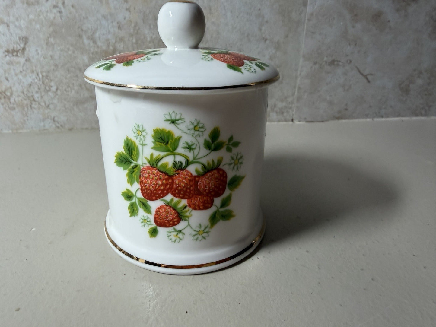 Fortnum Mason Strawberry Jam Jelly Jar Piccadilly London Porcelain England 3"