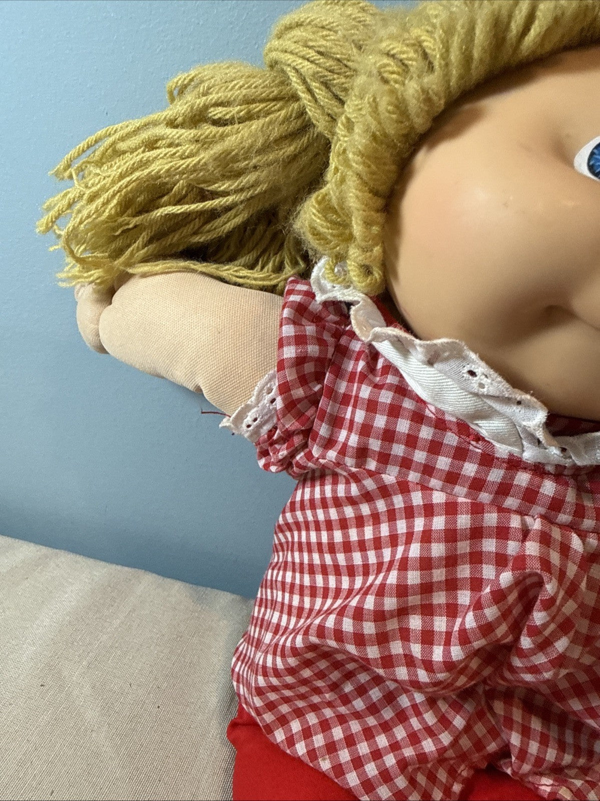 Vintage Cabbage Patch Kids Doll Dark Blonde Hair Blue Eyes Dimples Red Outfit