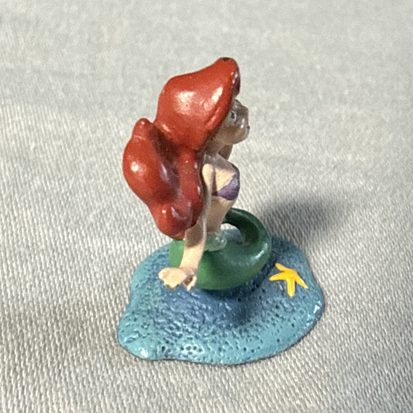 Disney Ariel Figurine Enchanted Places Little Mermaid Mini 1" Die Cast Figureine