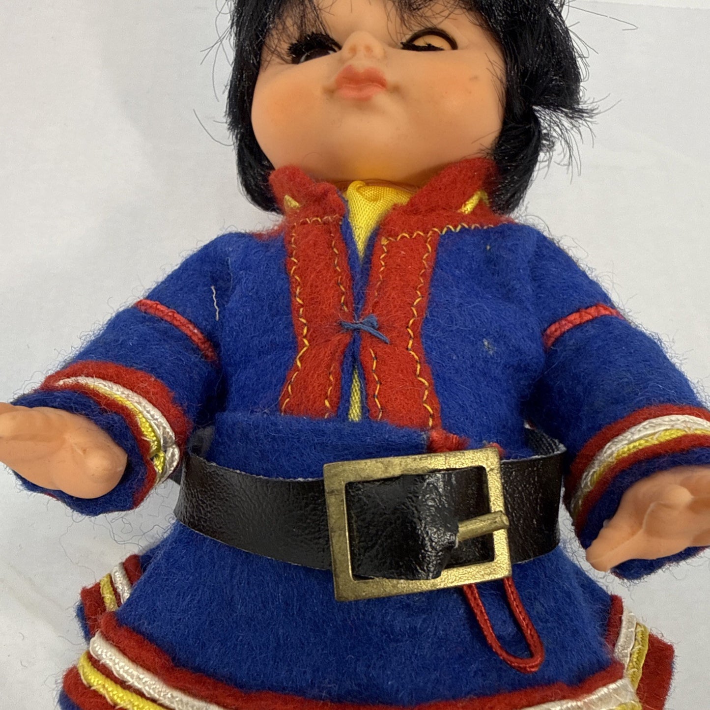 Vintage GDR Ari Doll Sami Lapland Costume Sleep Eyes East Germany 9"