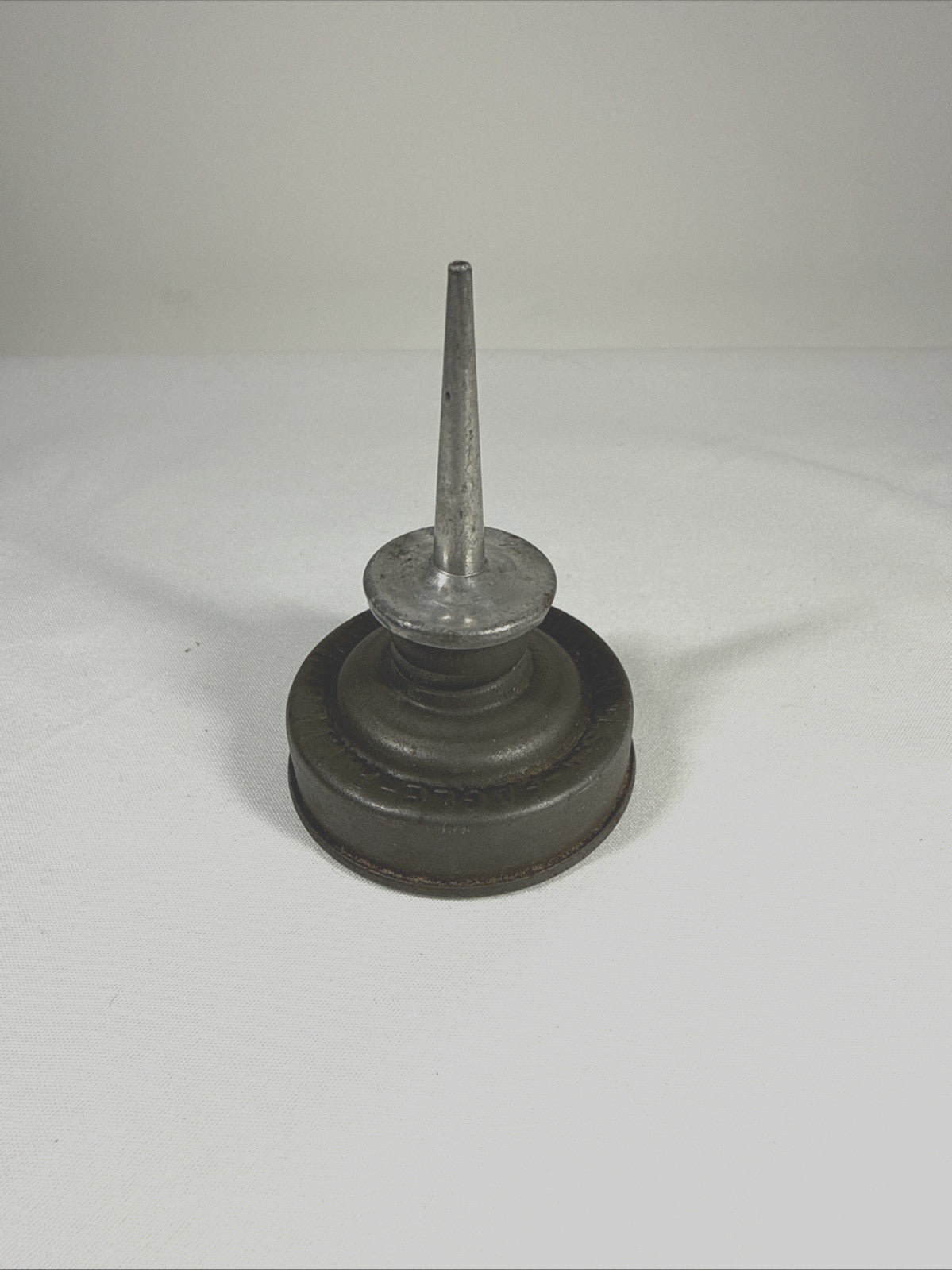 Eagle Thumb Oil Can Made in USA February 27 1923, Gas and Oil collectible