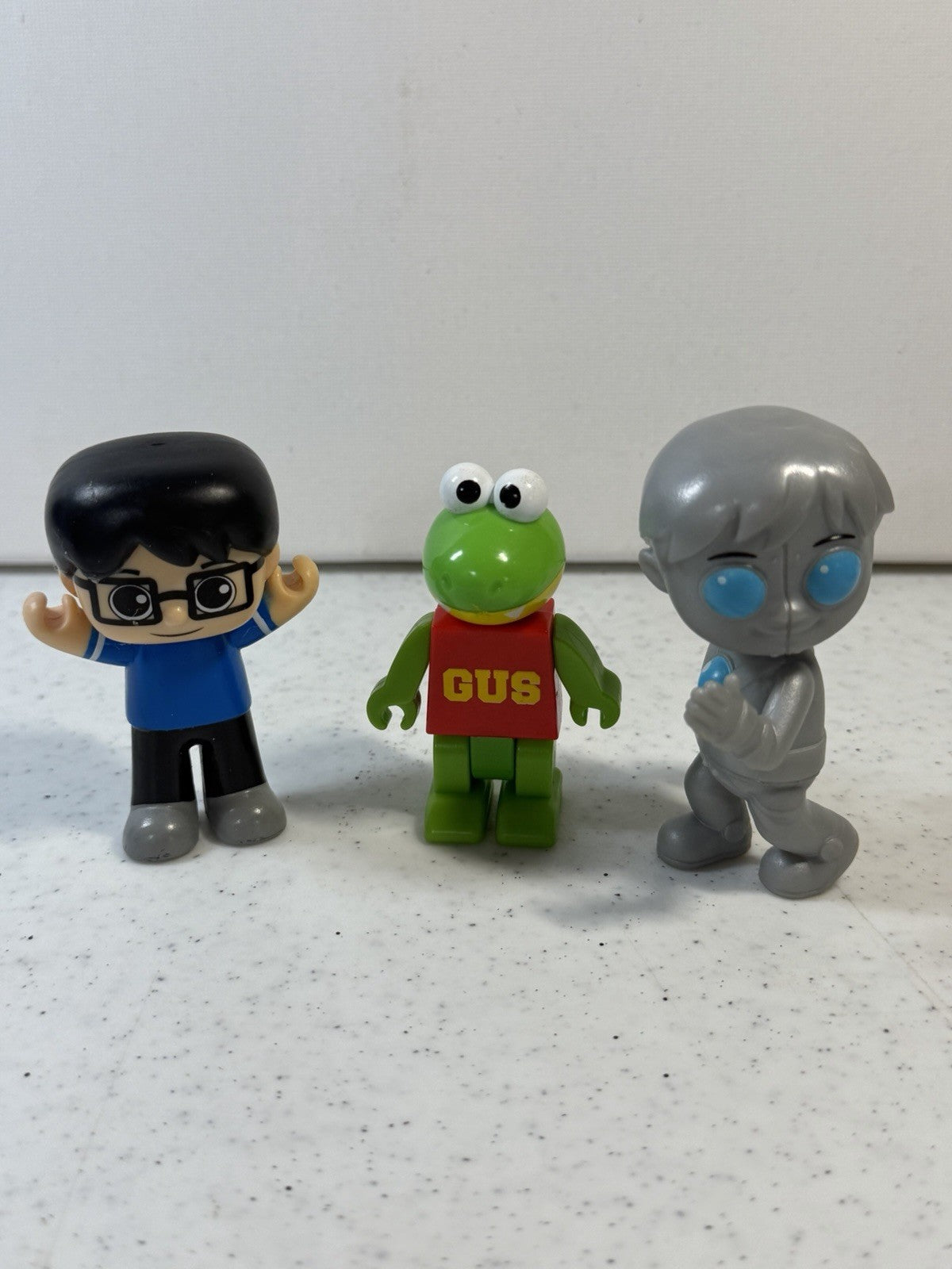 Ryans World Mini Figure Lot 7pc Combo Panda Gus The Gummy Gator Detective Ryan