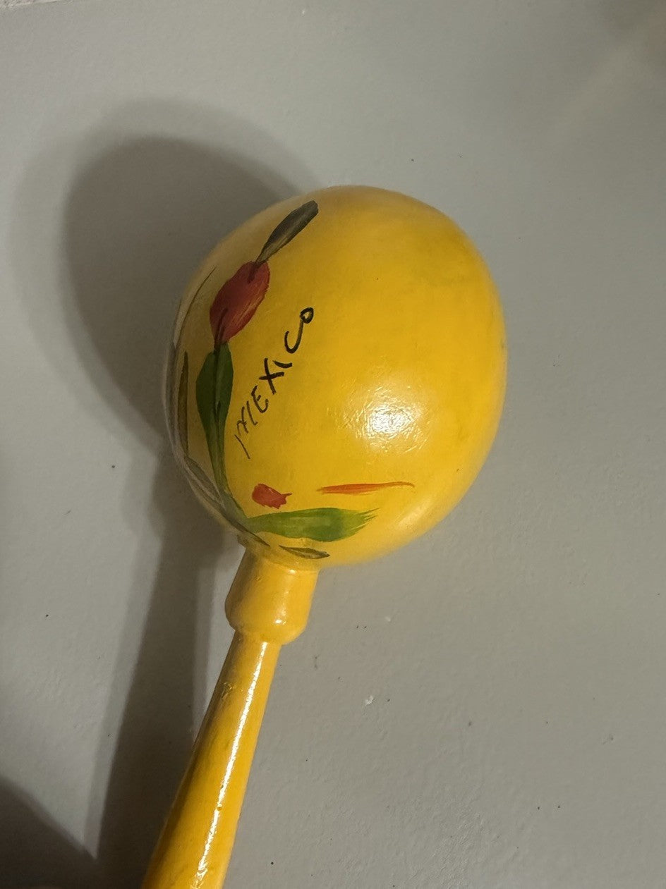 Vintage Mexico Souvenir Maracas Mini Sombrero Hand Painted Gift Lot