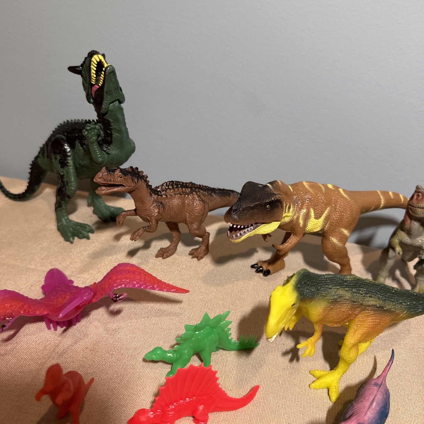 Toy Dinosaur Figure Lot 39 Vintage Modern Mixed Sizes Plastic Animals