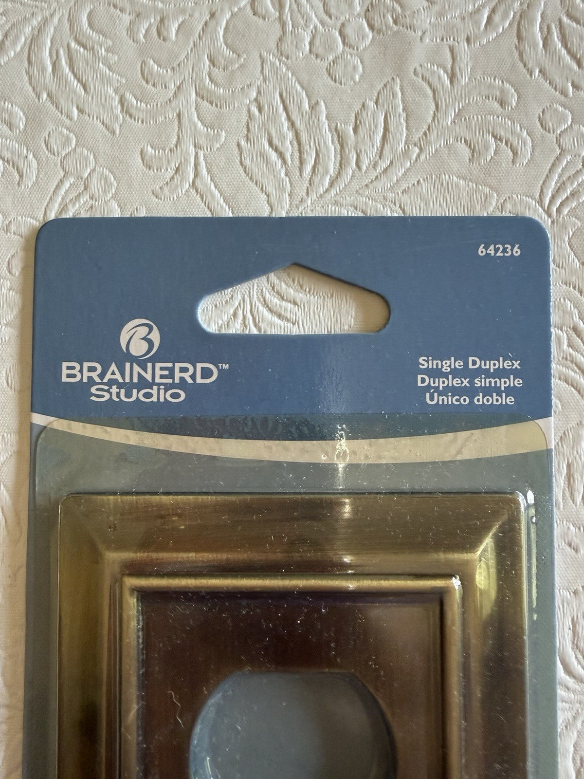Brainerd Duplex Outlet Wall Plate Antique Bronze New Sealed