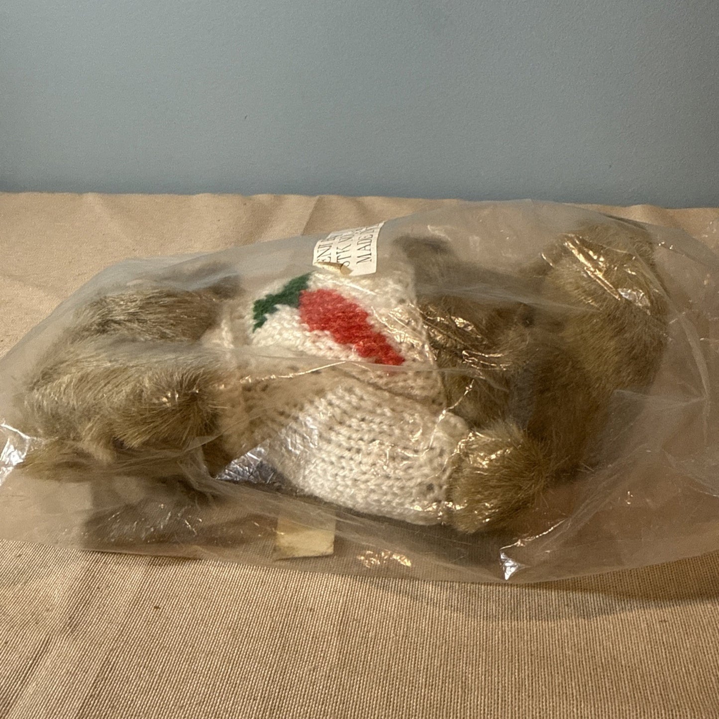 Vintage House Of Lloyd Benji Bunny Plush Carrot Sweater NIB 1996