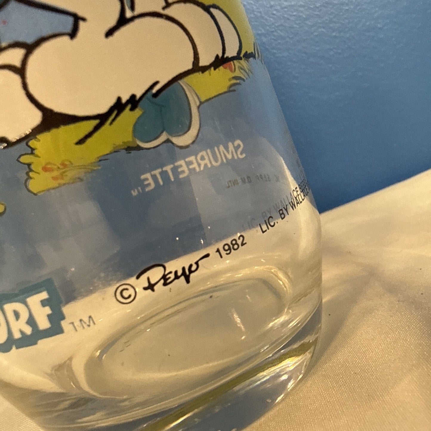Vintage 1982 Smurfs Peyo Wallace Berrie Collectible Drinking Glasses Set of 7