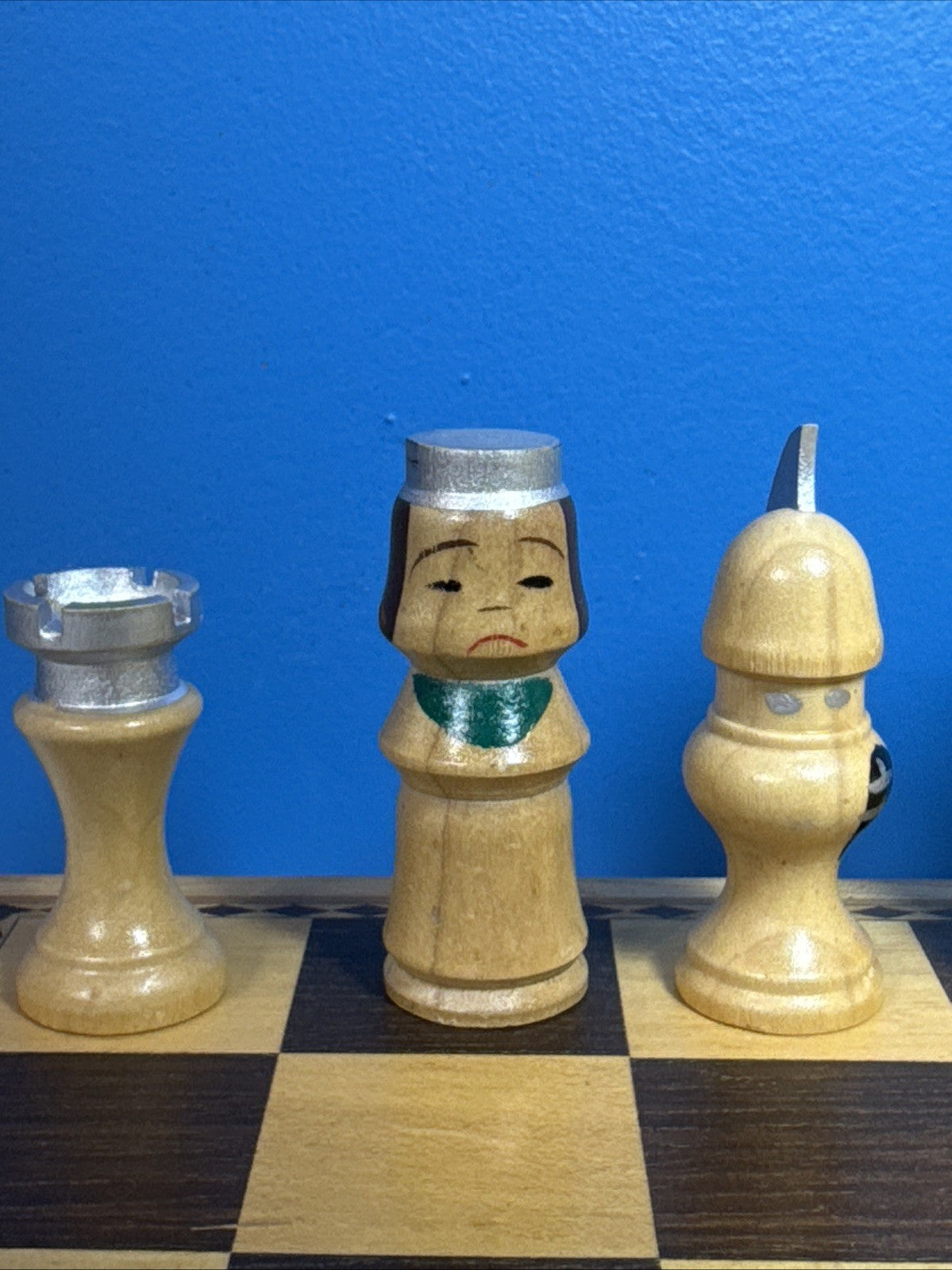 Vintage Japanese Kokeshi Wood Chess Set Hand Painted Pieces Folding Board Boxes
