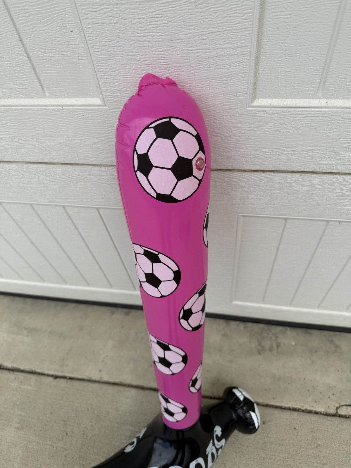 Inflatable Pink Soccer Hammer Squeaker Blow Up Toy 33" Novelty Party Favor