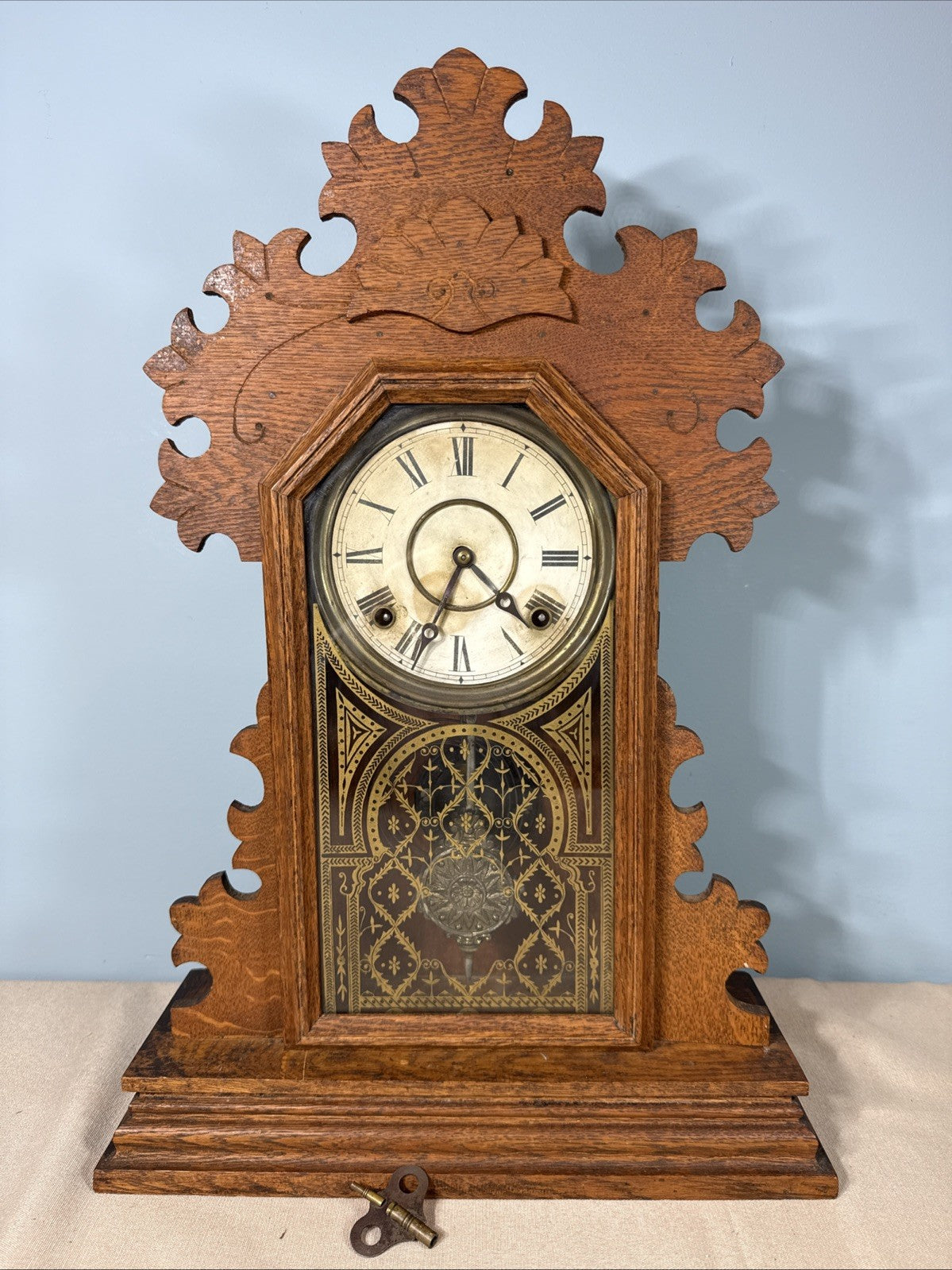 Antique E Ingraham Parlor Kitchen Mantel Clock Gingerbread Wood Case WORKS USA