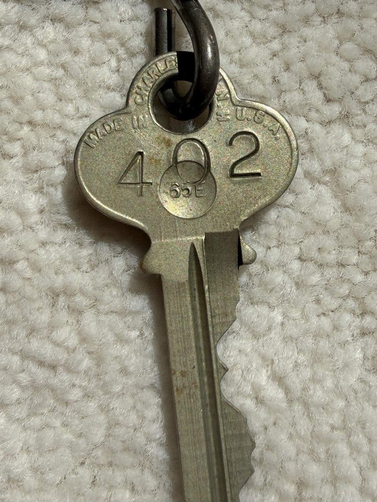 Vintage Downtowner Motor Inn Motel Key Fob Room 402 Kingsport Tennessee