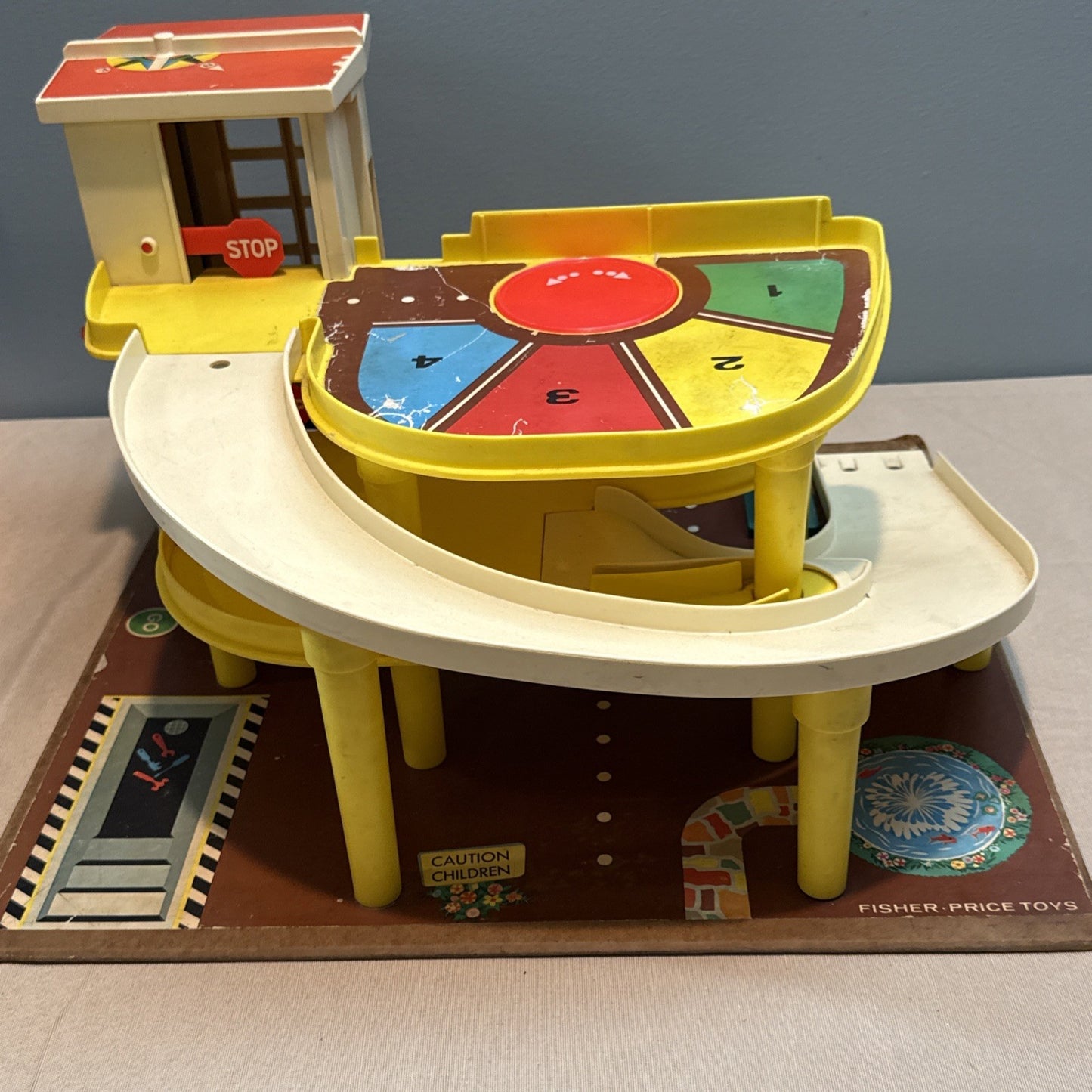 Vintage Fisher Price 930 Play Family Action Garage 1970 w/Box & Lift Incomplete