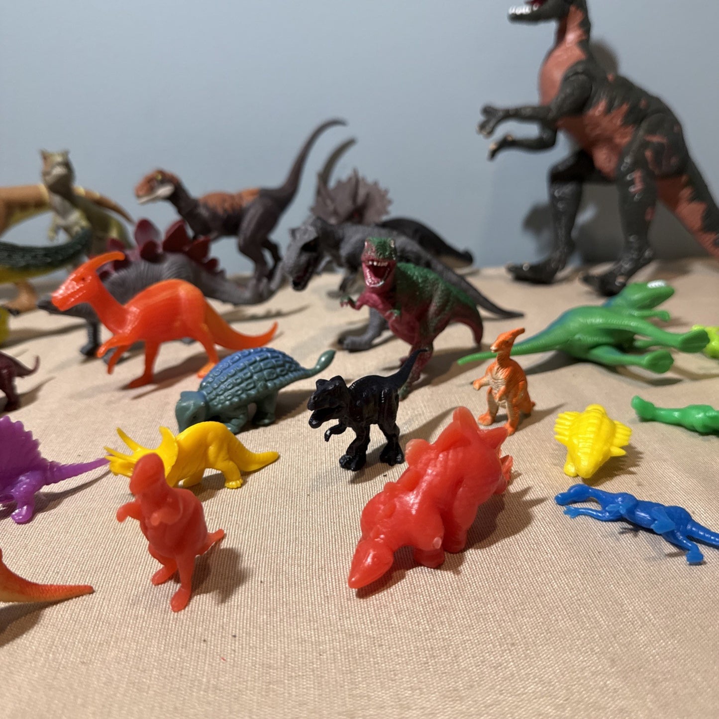 Toy Dinosaur Figure Lot 39 Vintage Modern Mixed Sizes Plastic Animals