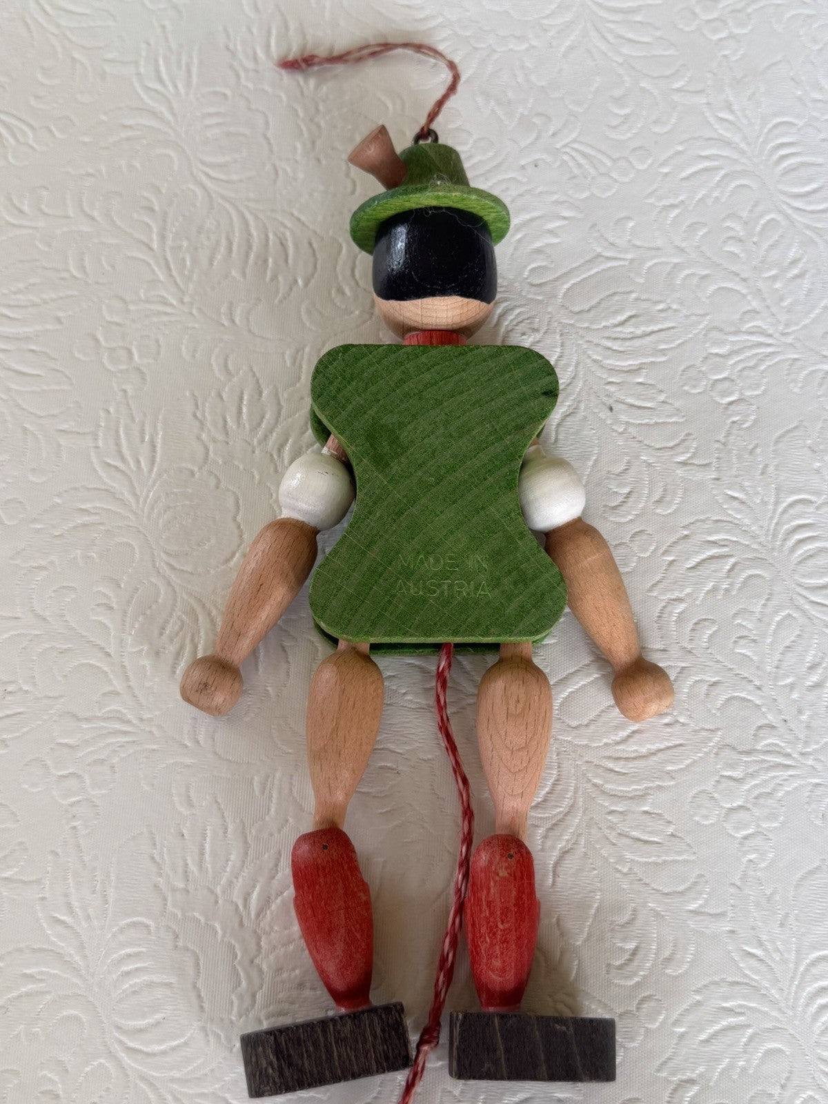 Vintage Austrian Wood Pull String Dancing Man Lederhosen Jumping Toy