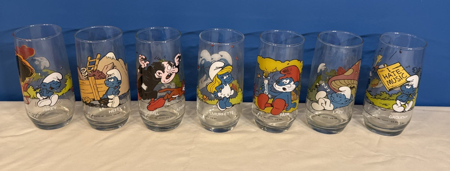Vintage 1982 Smurfs Peyo Wallace Berrie Collectible Drinking Glasses Set of 7