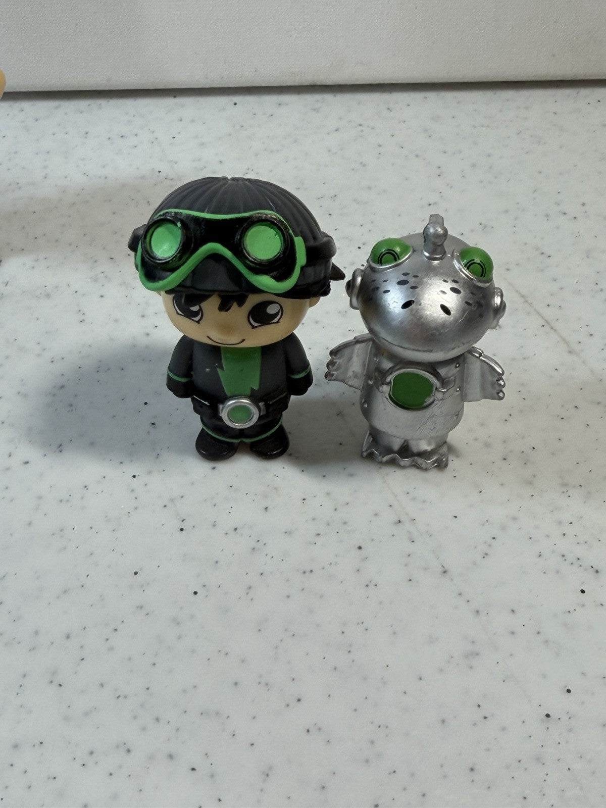 Ryans World Mini Figure Lot 7pc Combo Panda Gus The Gummy Gator Detective Ryan