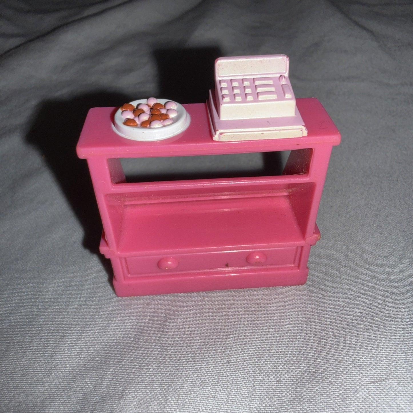 Vintage Fisher Price Sweet Streets Candy Counter Hotel Check In Lot Playset