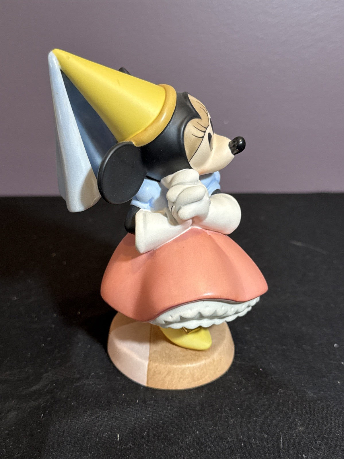 Disney Princess Minnie Brave Little Tailor Figurine 1996 Beautiful