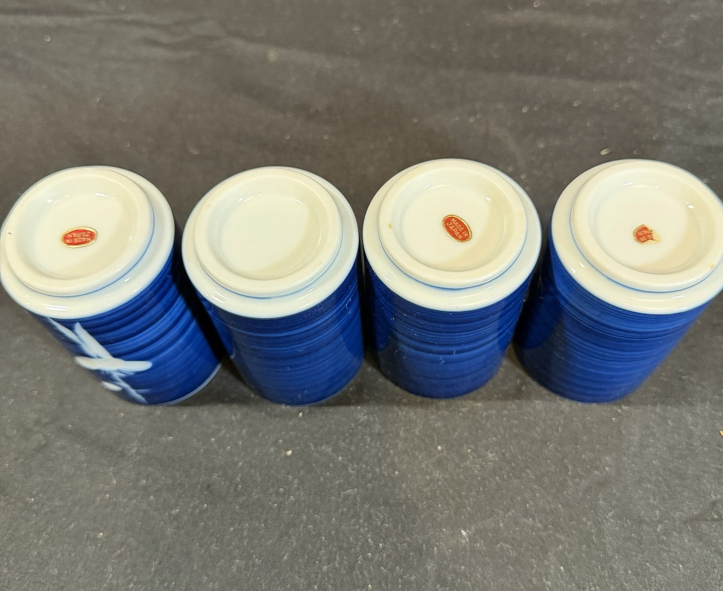 Vintage Japanese Blue White Scenic Mugs 2 With 4 Sake Cups Porcelain Set