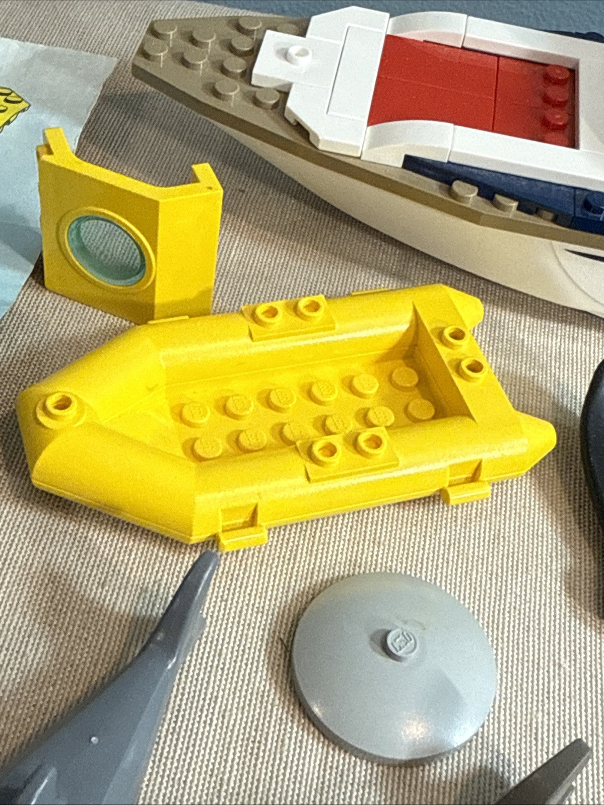 LEGO Deep Sea Lot: 60221 Diving Yacht, 1806, Manuals, 3 Minifigs, 4 Animals