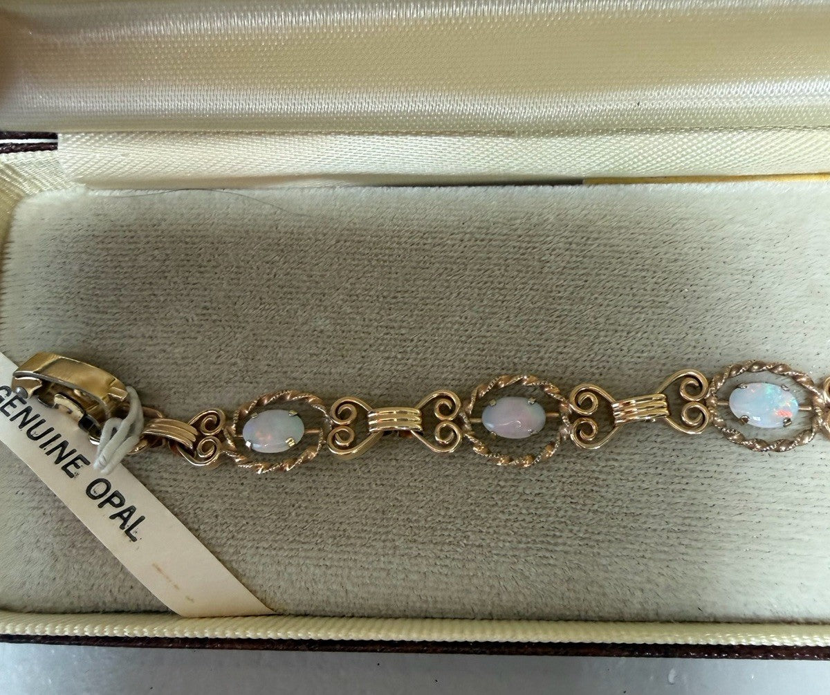 Vintage Krementz Gold Tone Genuine Opal Link Bracelet Original Box Jewelry