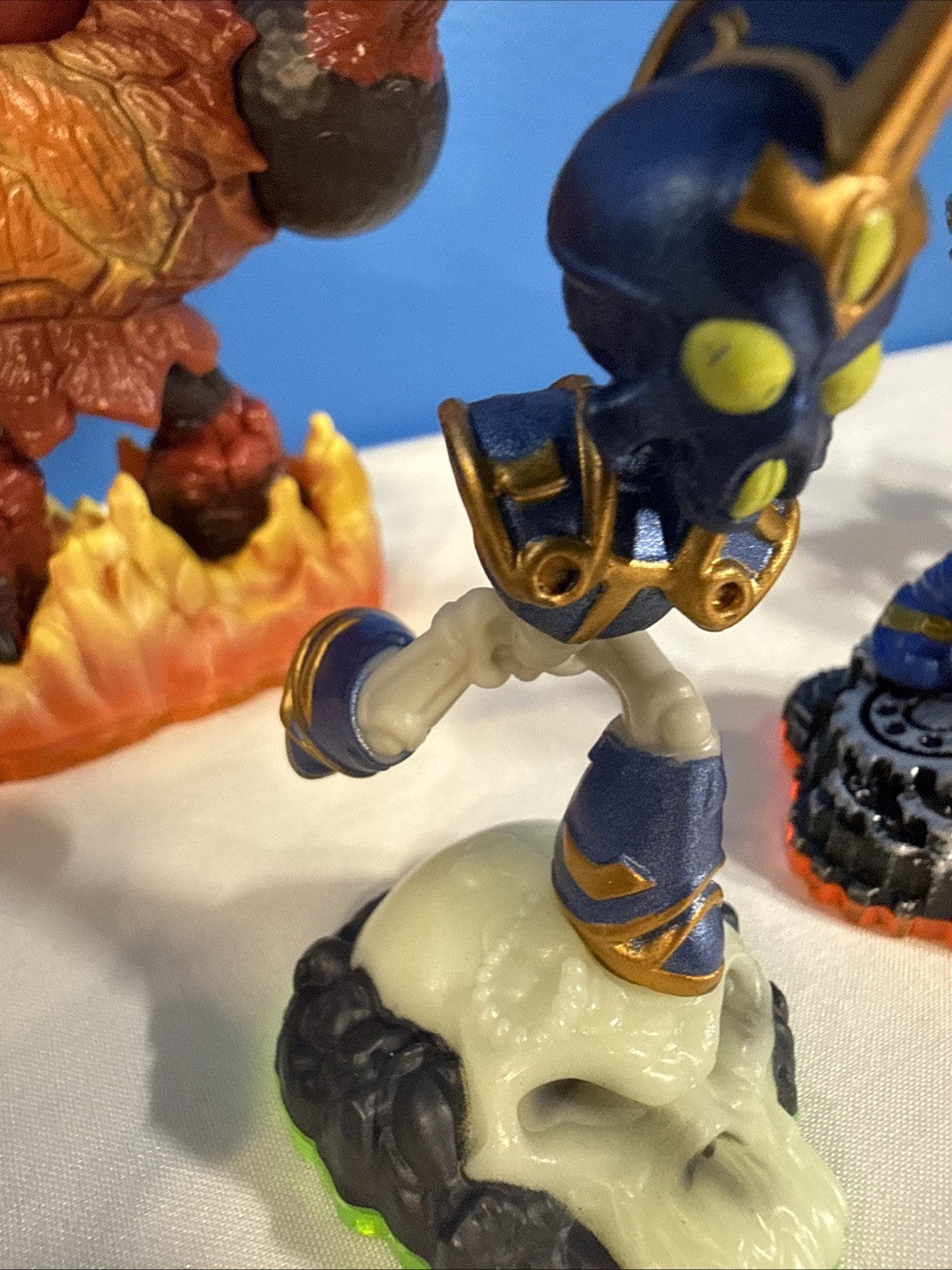 Skylanders Activision Spyros Adventure Bundle of 9 Figures w Collectable Cards