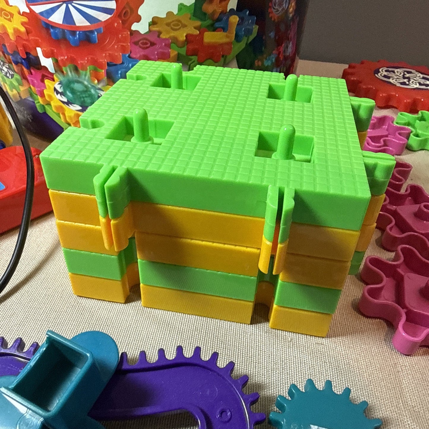 Gears Gears Gears Spin n Glow Learning Resources Motorized Play Set Complete