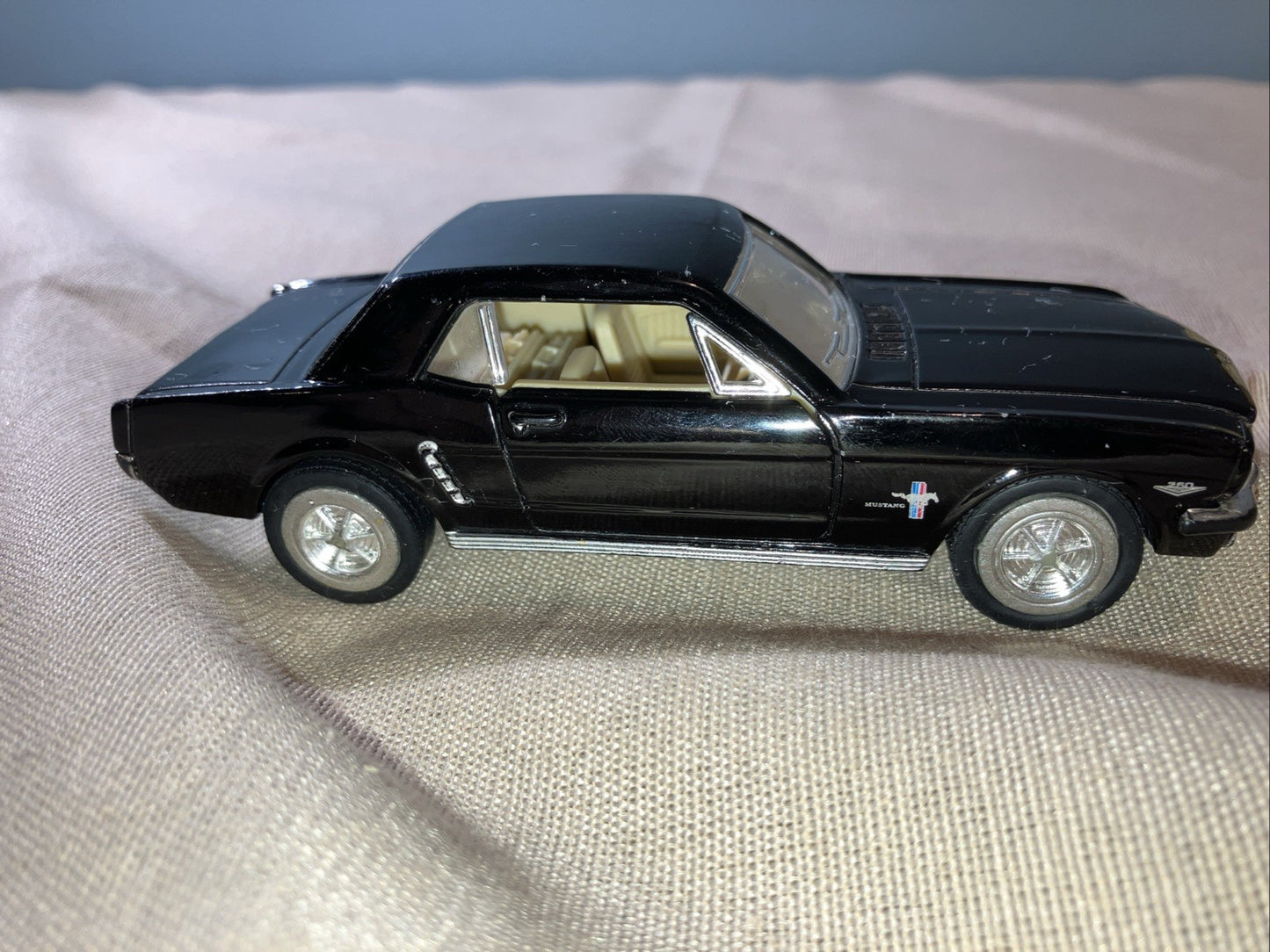 Superior 1965 Ford Mustang Model Car Black Doors Open SS 5719
