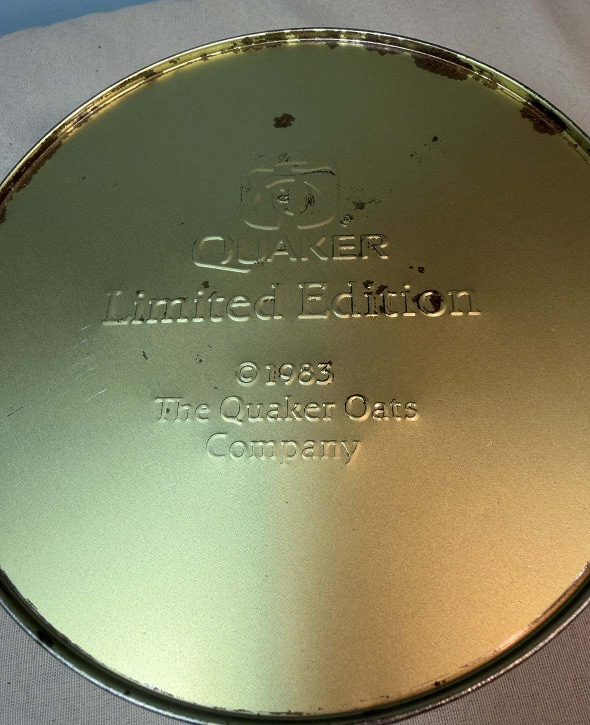 Vintage 1983 Quaker Oats Collector Tin Round Advertising Canister 7"