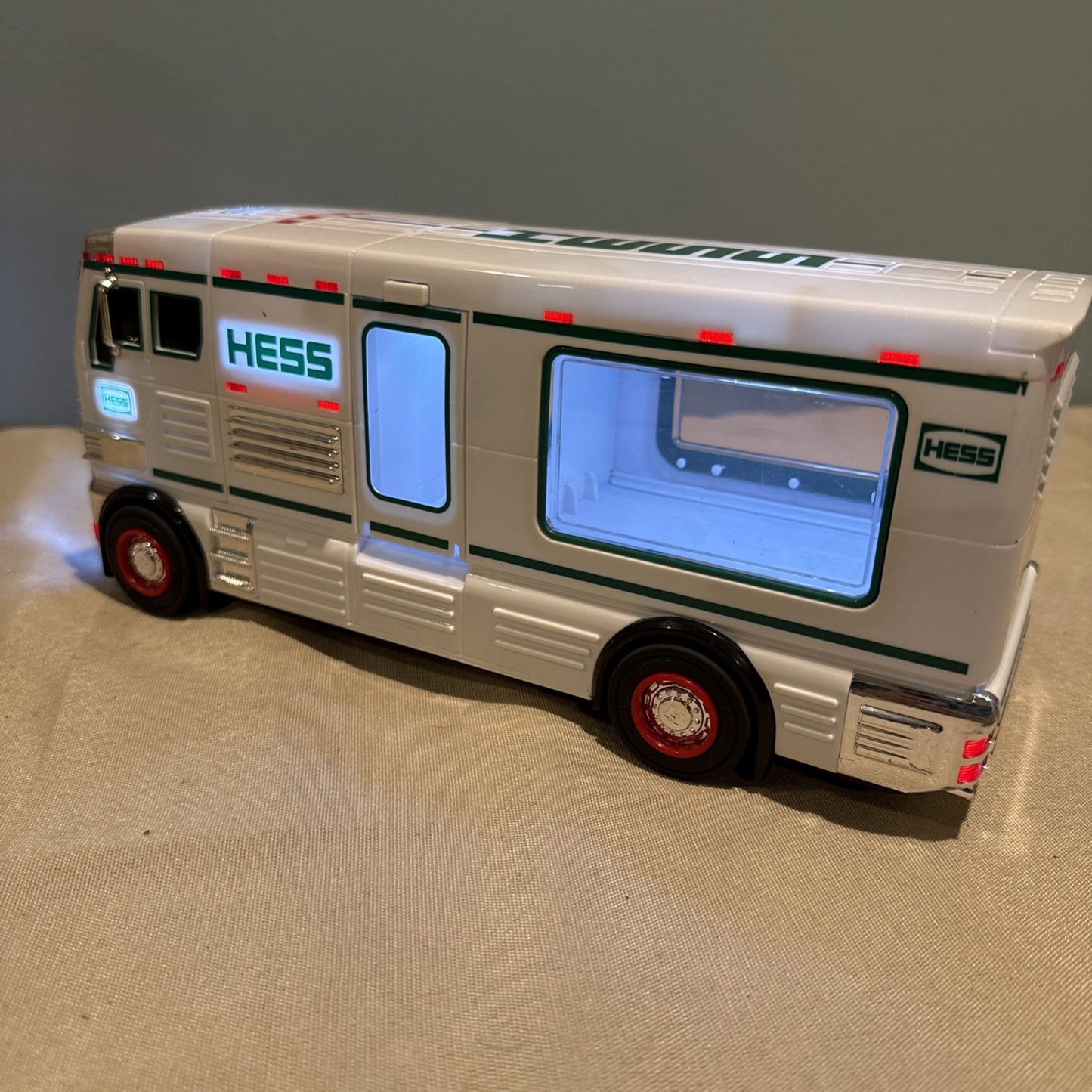 Hess 2018 RV Toy Truck Lights Work No ATV Motorcycle Or Box