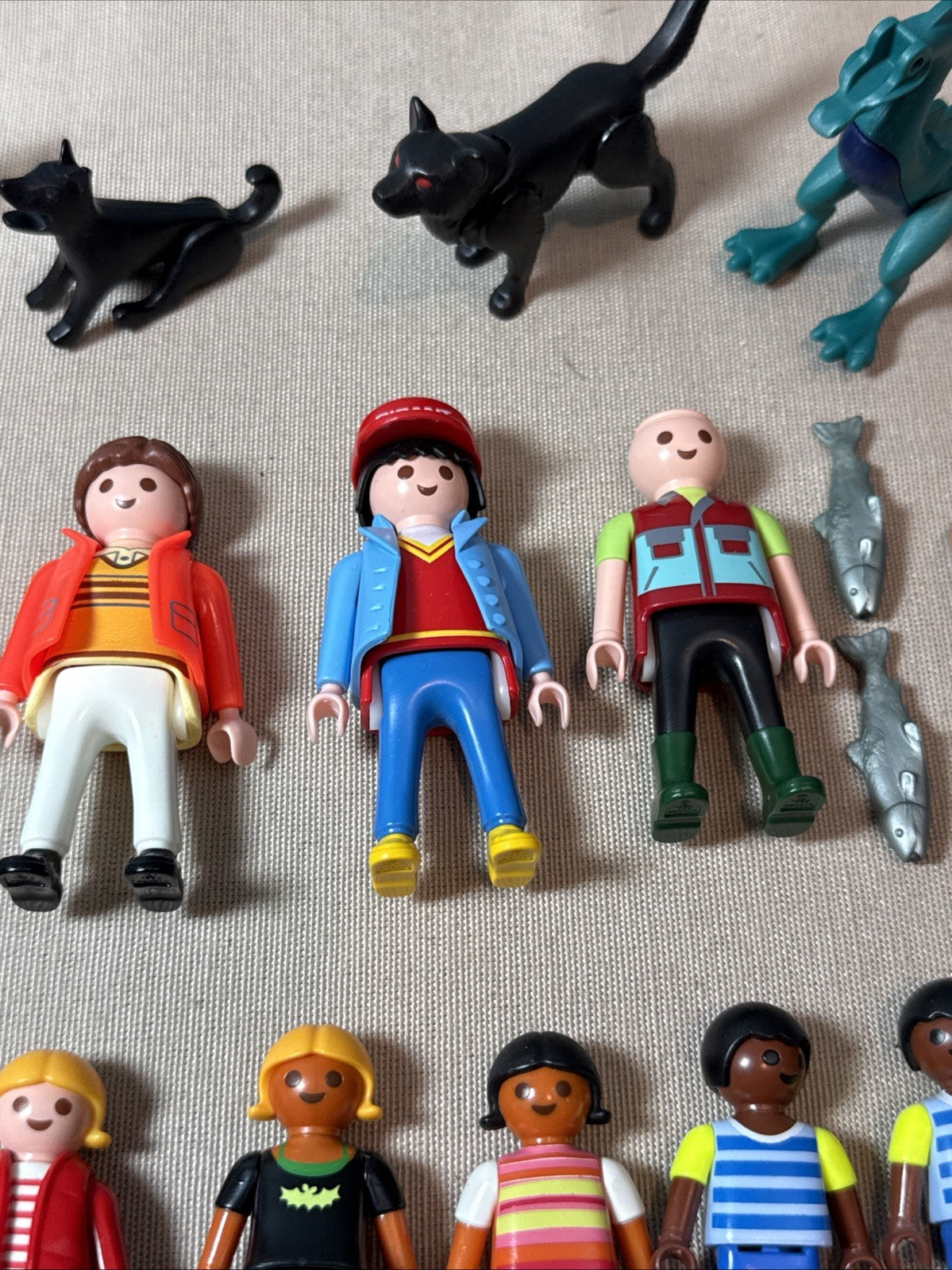 Vintage Playmobil Figure Animal Accessory Lot of 41  Geobra Town Dragon Castle