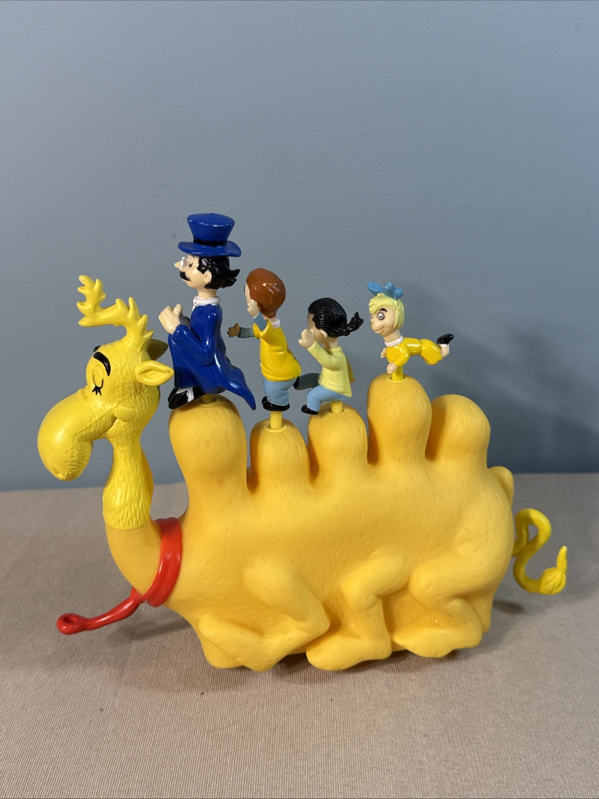 Vintage ERTL Dr Seuss Five Hump Wump Camel Yellow Pull Toy Motion Collectible