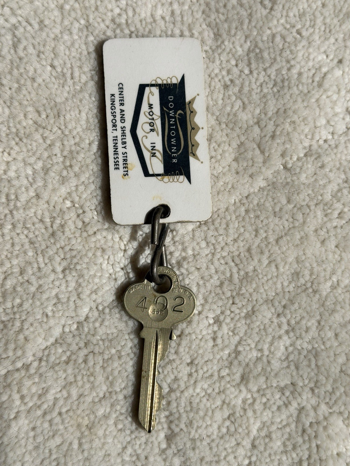 Vintage Downtowner Motor Inn Motel Key Fob Room 402 Kingsport Tennessee