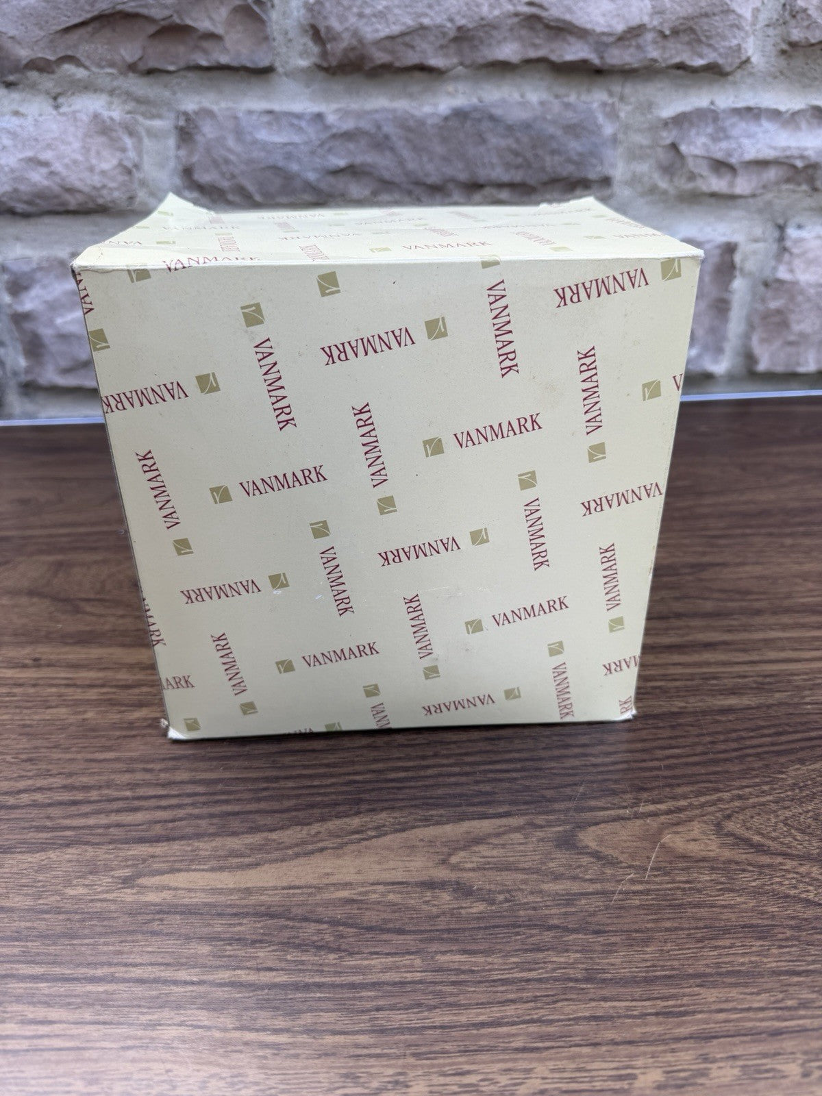 Vanmark Central Station Train Post It Note Holder Desk Pen Stand 2000