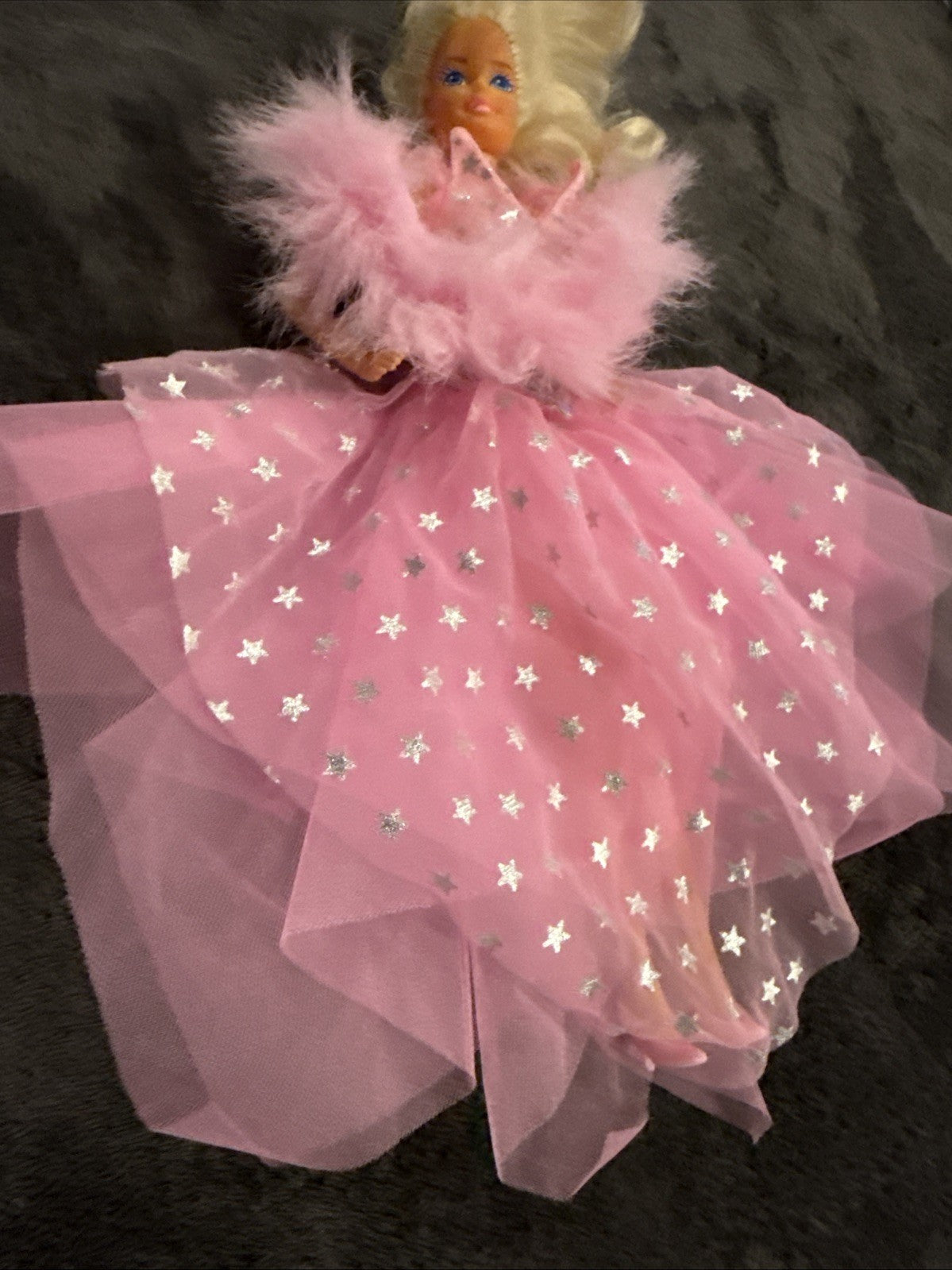 Vintage 1988 Mattel Super Star Barbie Doll Pink Star Gown Faux Fur Stole Shoes