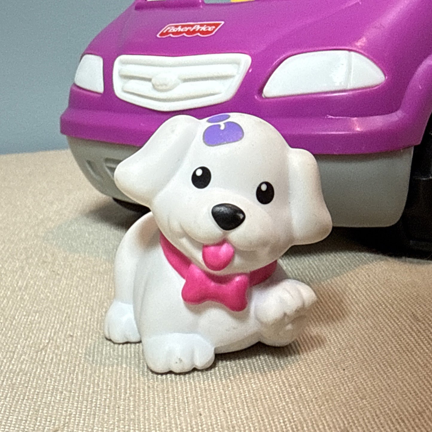 Fisher Price Little People Purple Family Van SUV with Figures and Sounds