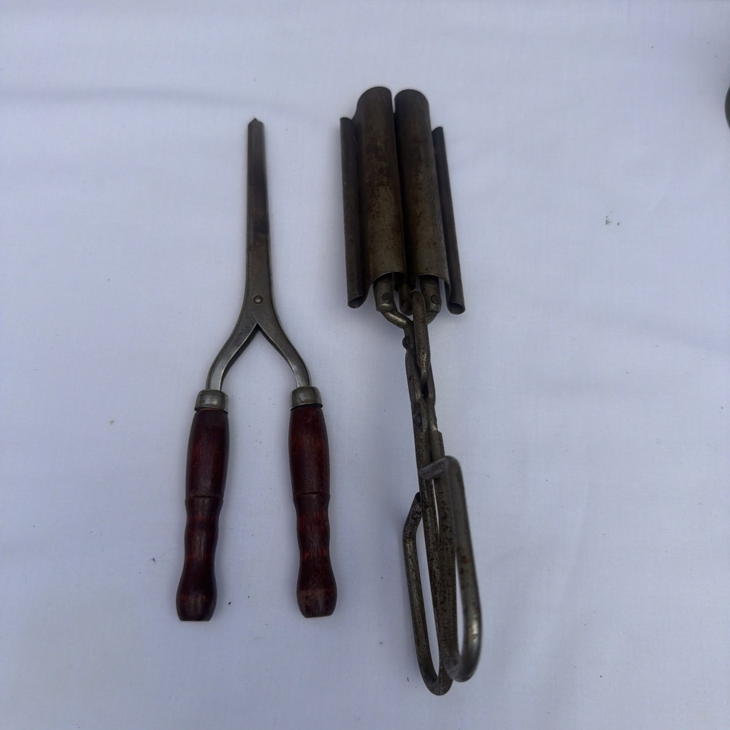 Vintage Primitive Farmhouse Tool Lot Jones Bros Stoneware Fluting Bell Scoop Iro