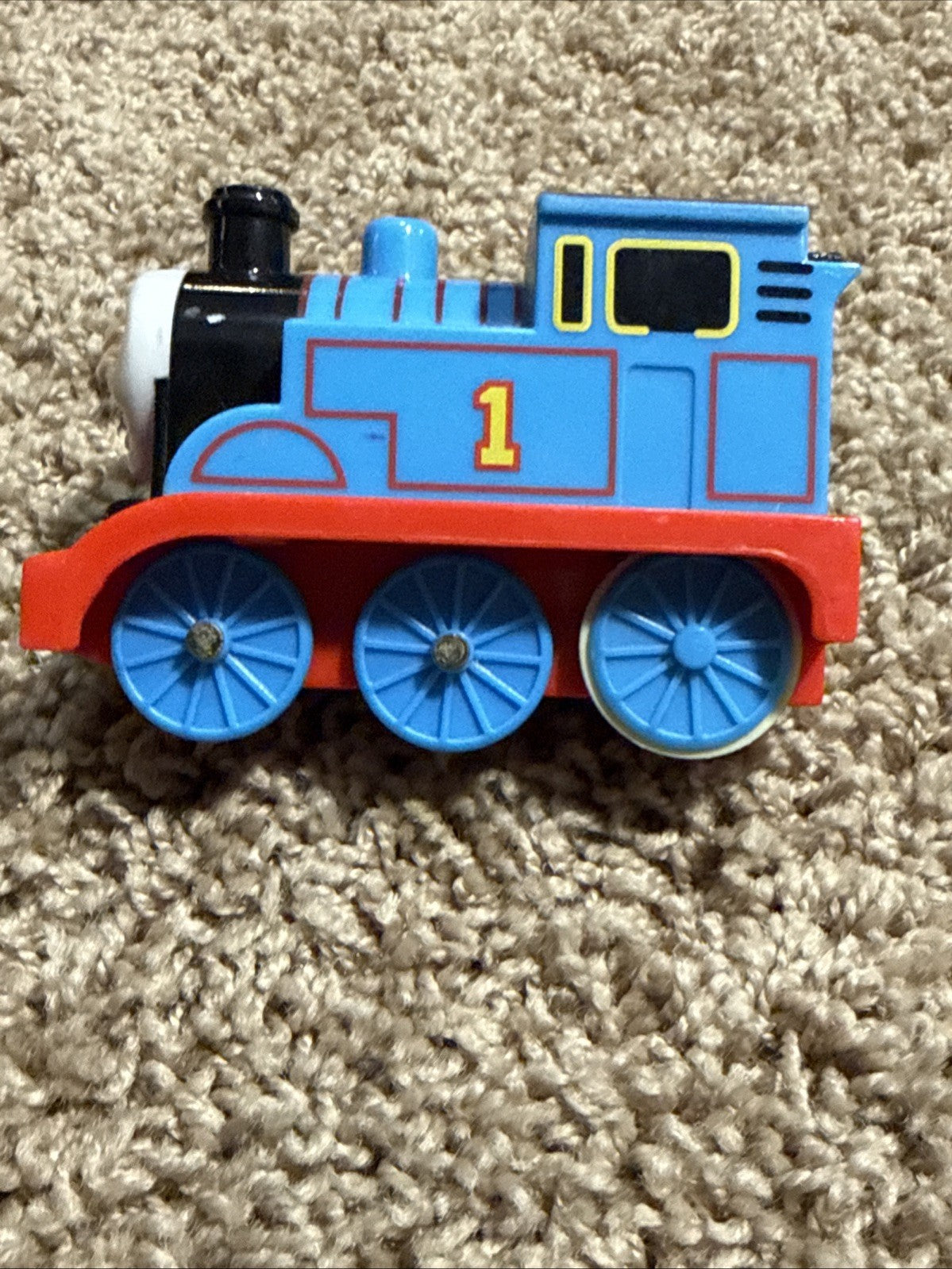 Vintage 2004 TOMY Thomas and Friends Pull Back Thomas Train Toy