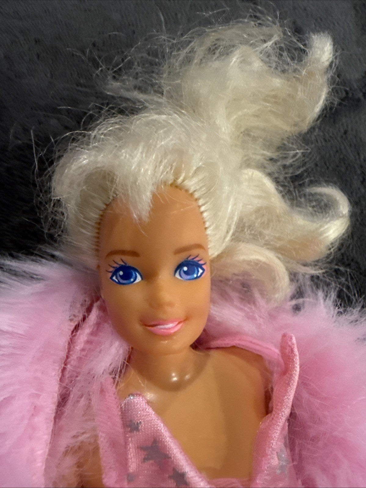 Vintage 1988 Mattel Super Star Barbie Doll Pink Star Gown Faux Fur Stole Shoes